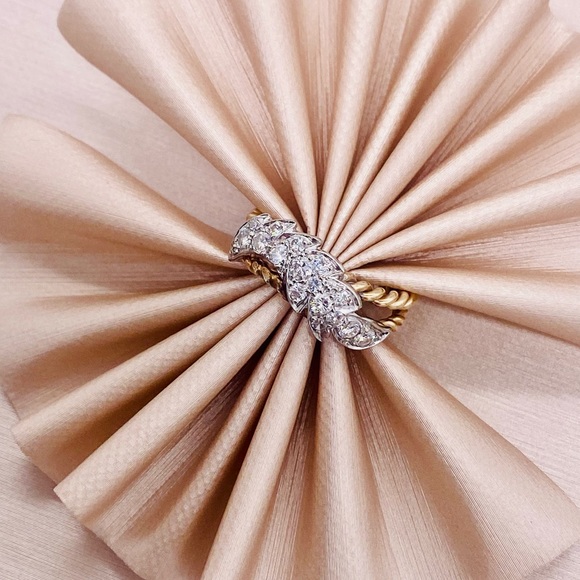 EUC Vintage 14k Gold .50 ct. Diamond Cluster Floral Leaf Cocktail Ring - Picture 9 of 17